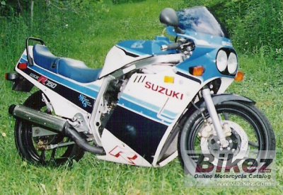 1985 Suzuki GSX-R 750 photo